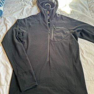 Patagonia Men’s R1® Pullover Hoody | Size Medium | Black